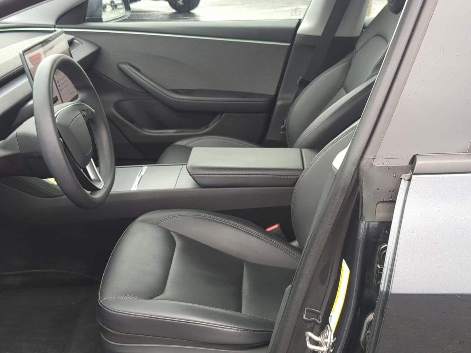 Thumbnail: 2024 Tesla Model 3 - 16