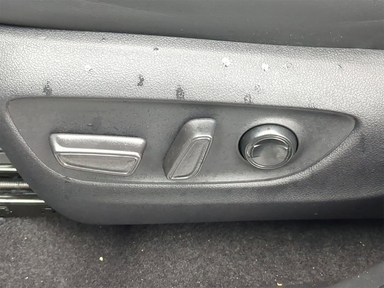 Thumbnail: 2023 Toyota RAV4 - 24