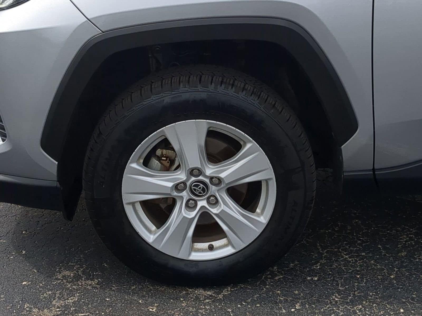 Thumbnail: 2021 Toyota RAV4 - 14