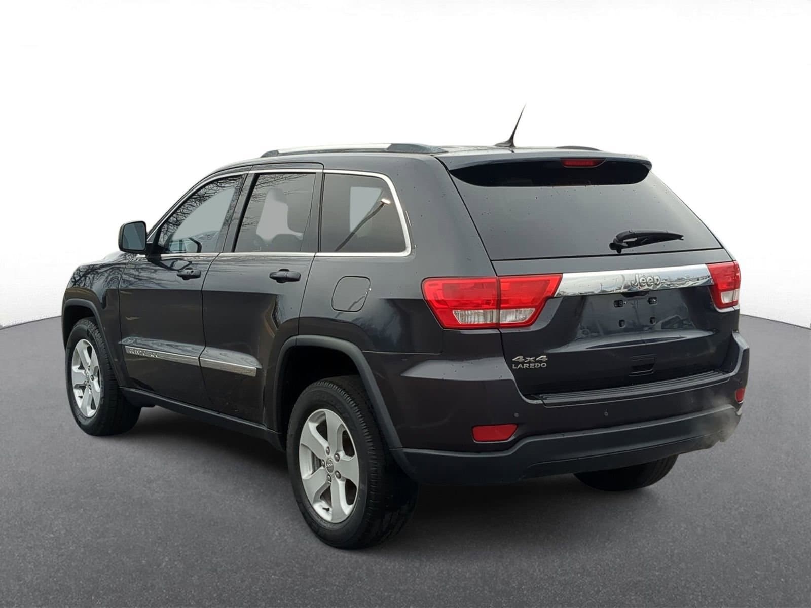 Thumbnail: 2013 Jeep Grand Cherokee - 6