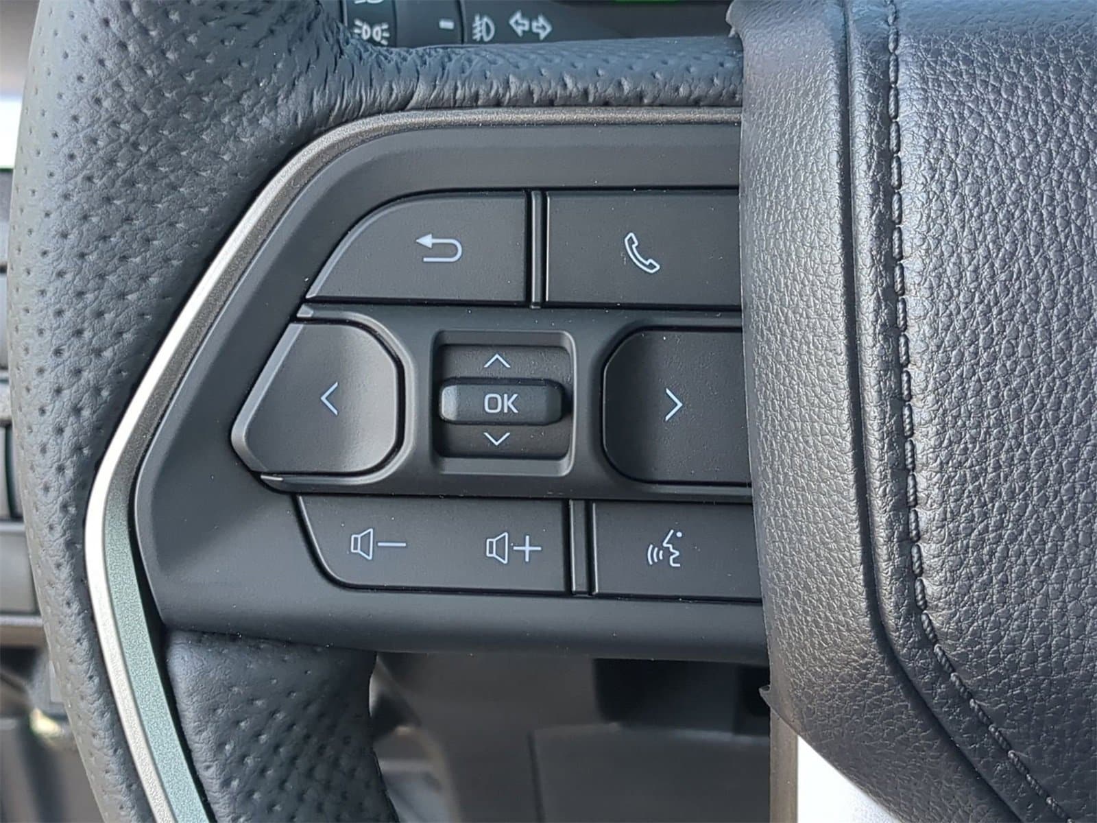 Thumbnail: 2025 Toyota Tacoma - 30