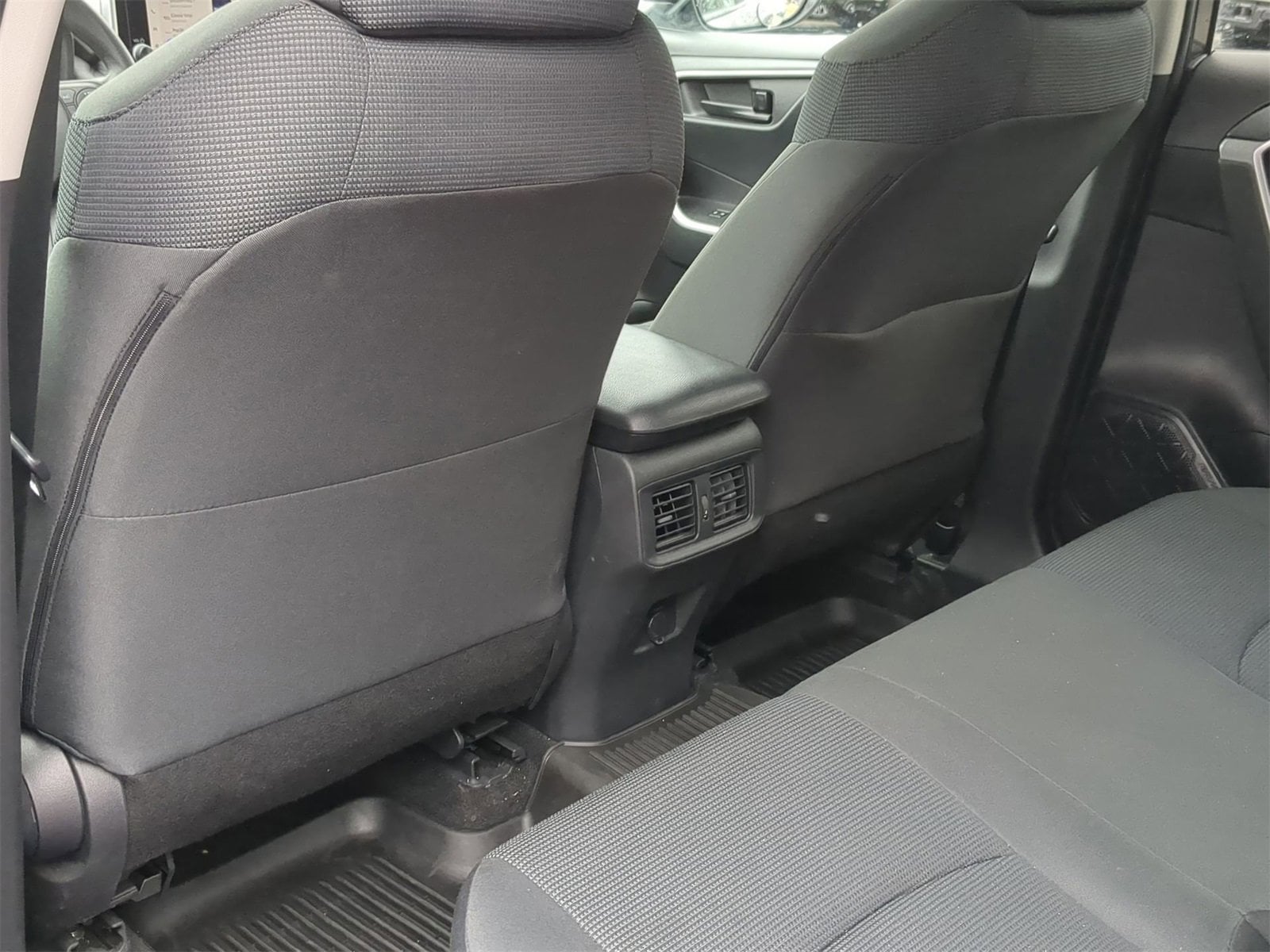 Thumbnail: 2023 Toyota RAV4 - 25