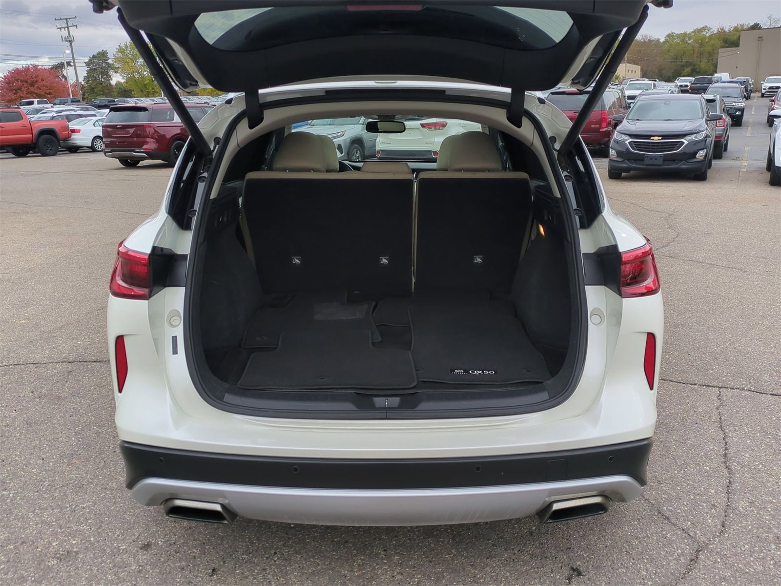 Thumbnail: 2021 INFINITI QX50 - 35