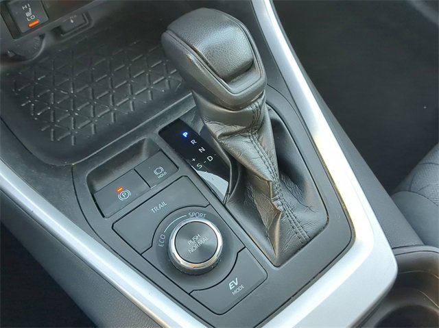 Thumbnail: 2021 Toyota RAV4 - 33