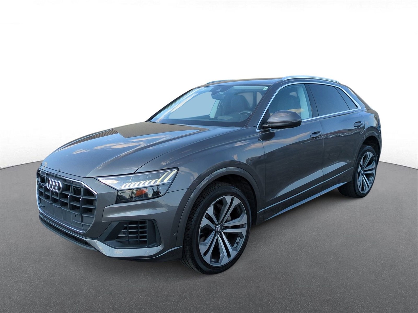 2019 Audi Q8 Prestige photo 2