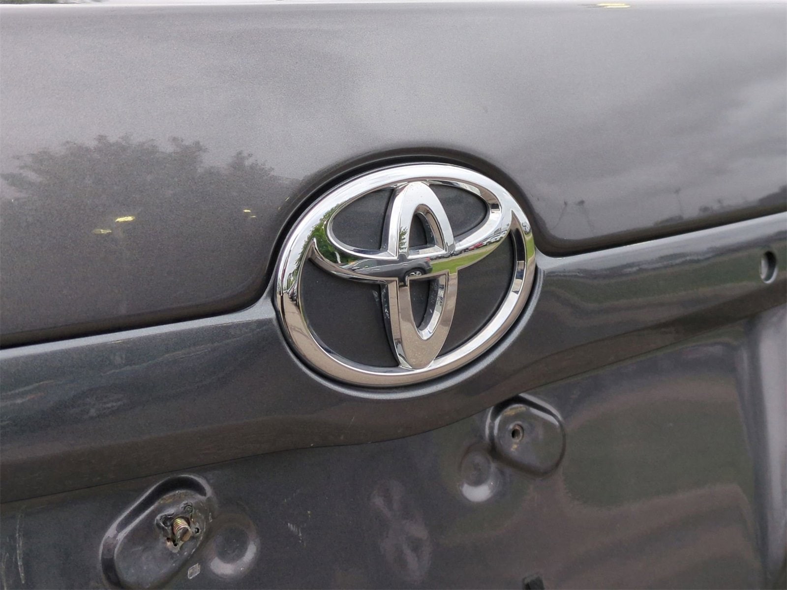 Thumbnail: 2011 Toyota Camry - 11