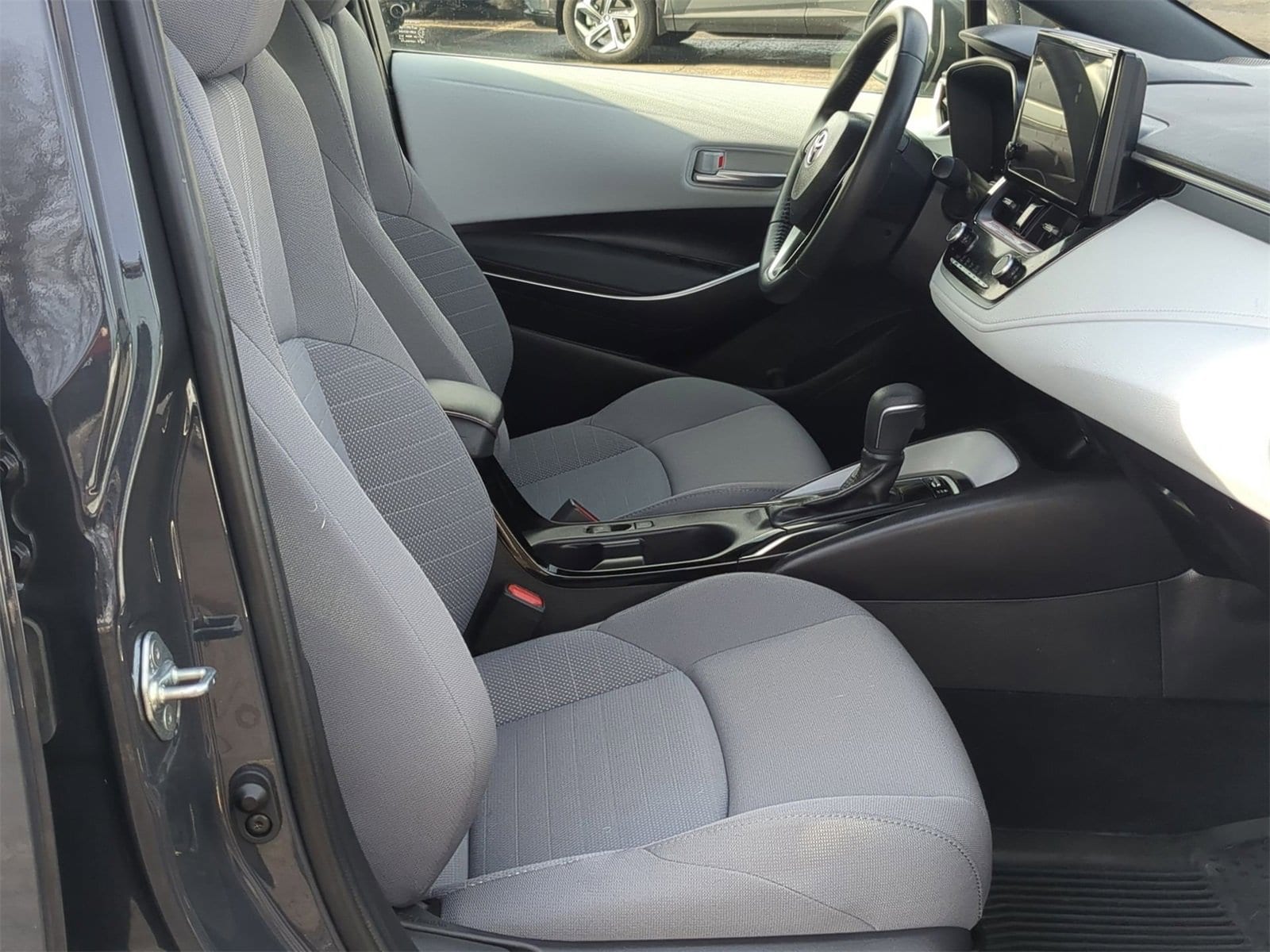 Thumbnail: 2024 Toyota Corolla - 28