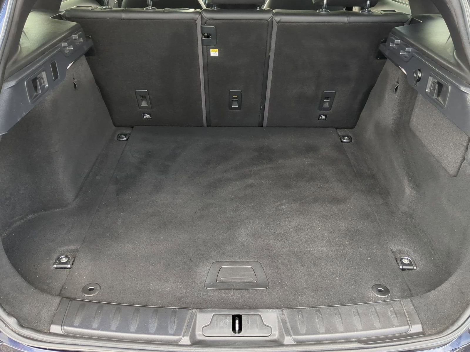 Thumbnail: 2017 Jaguar F-Pace - 39