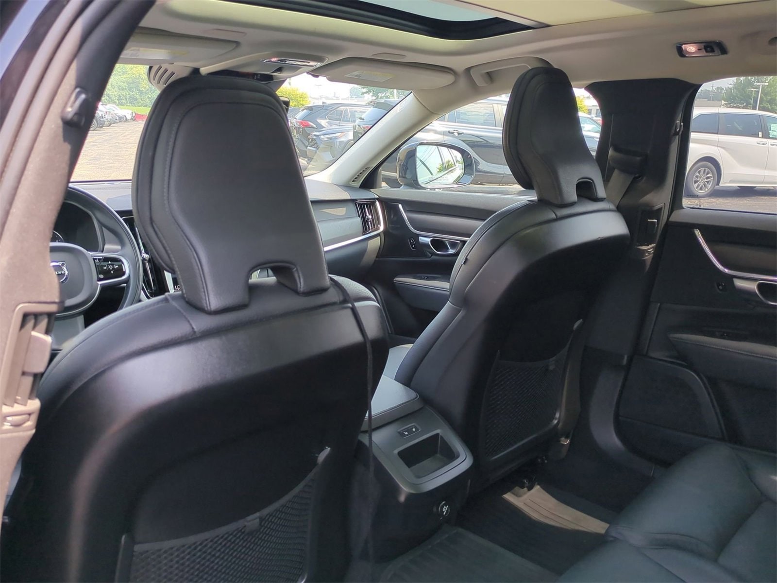 Thumbnail: 2020 Volvo S90 - 16