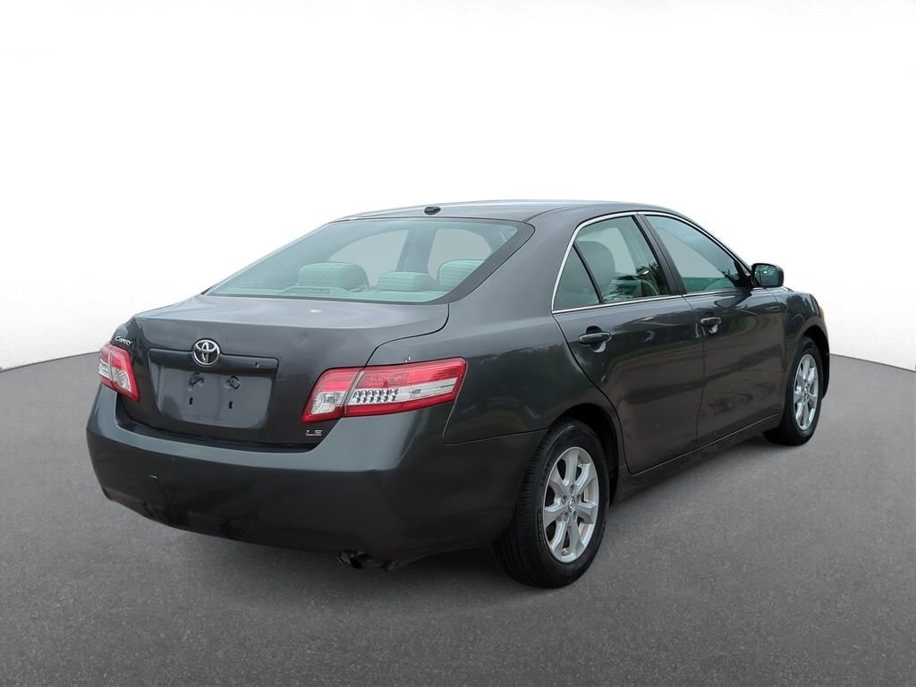 Thumbnail: 2011 Toyota Camry - 8
