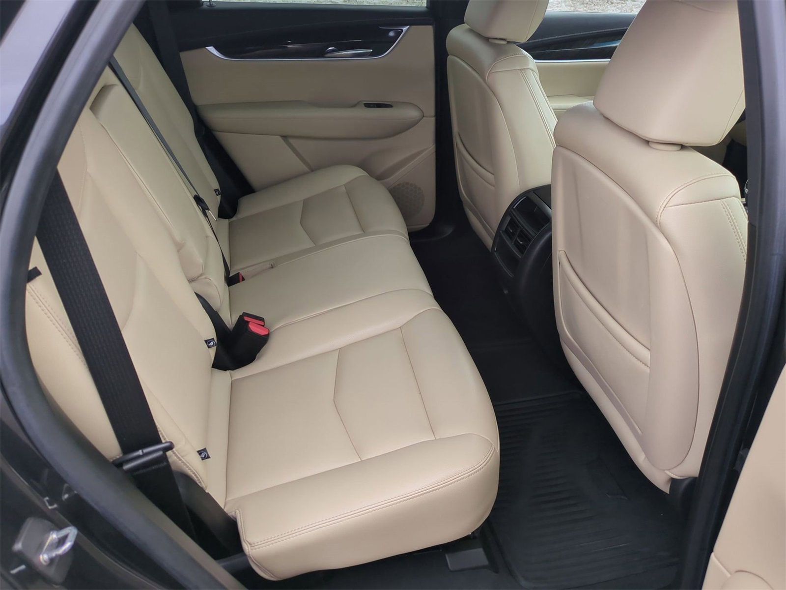 Thumbnail: 2018 Cadillac XT5 - 20