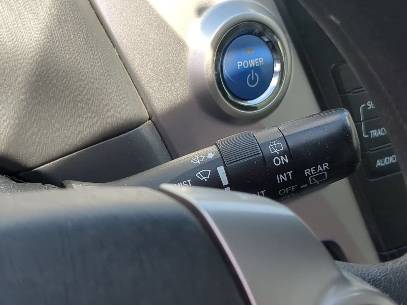 Thumbnail: 2013 Toyota Prius v - 25