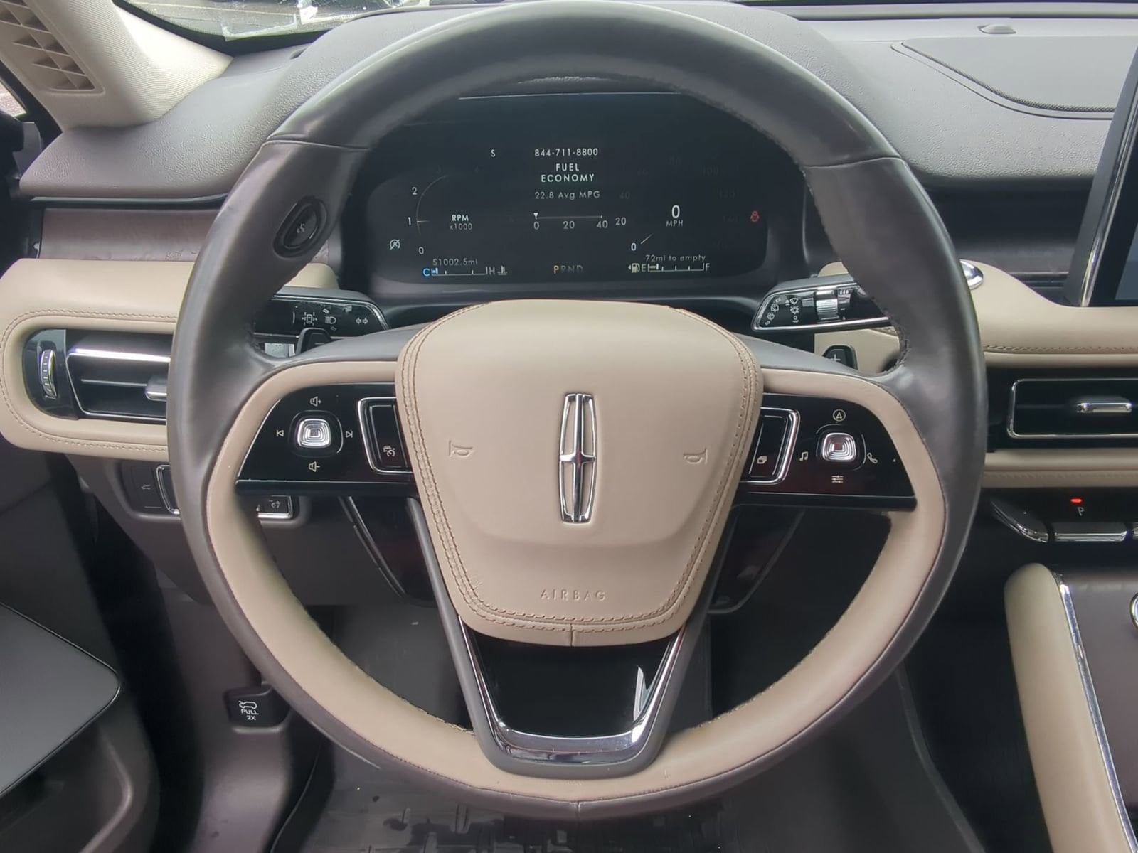 Thumbnail: 2020 Lincoln Aviator - 21