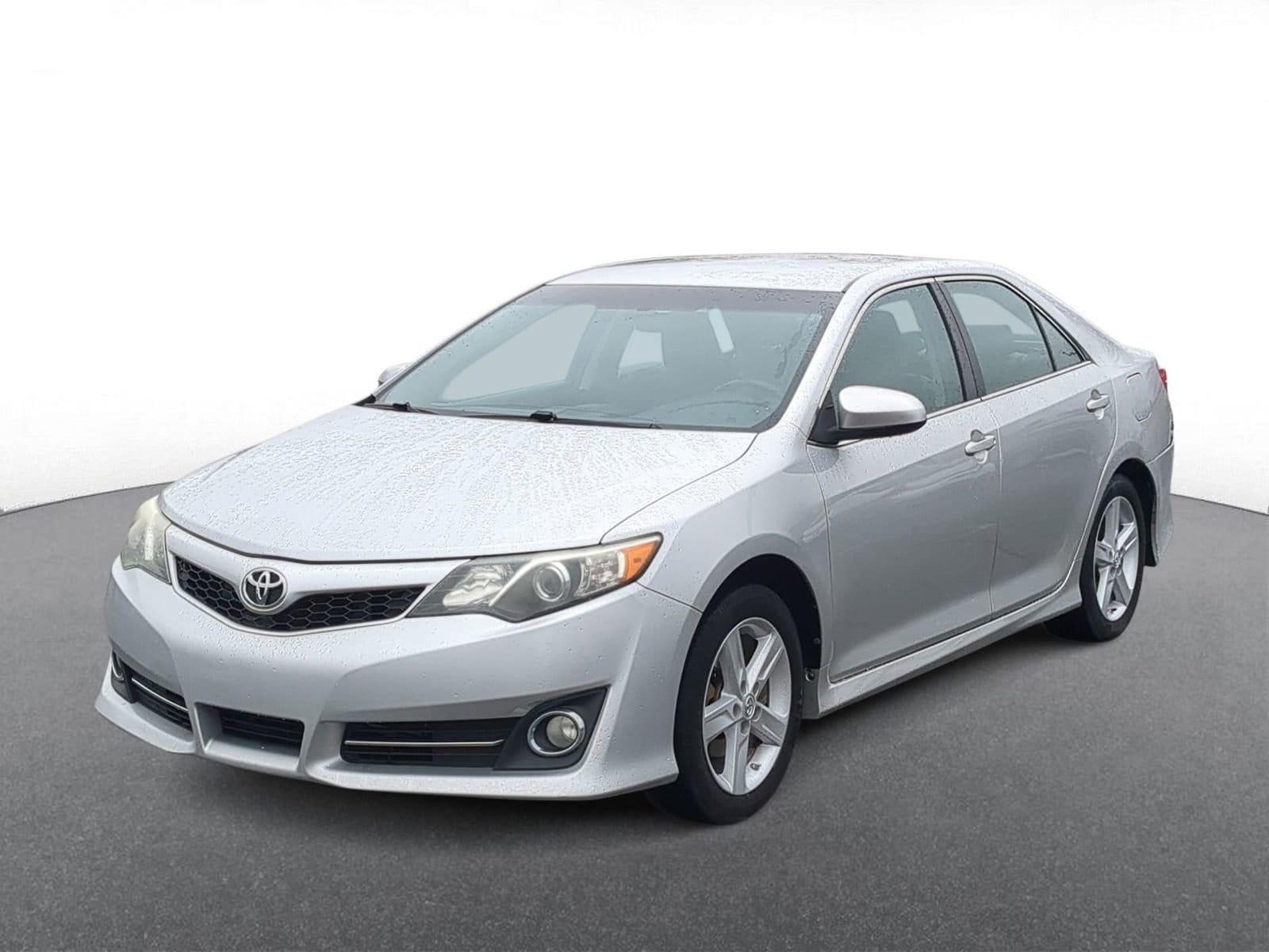Thumbnail: 2014 Toyota Camry - 4