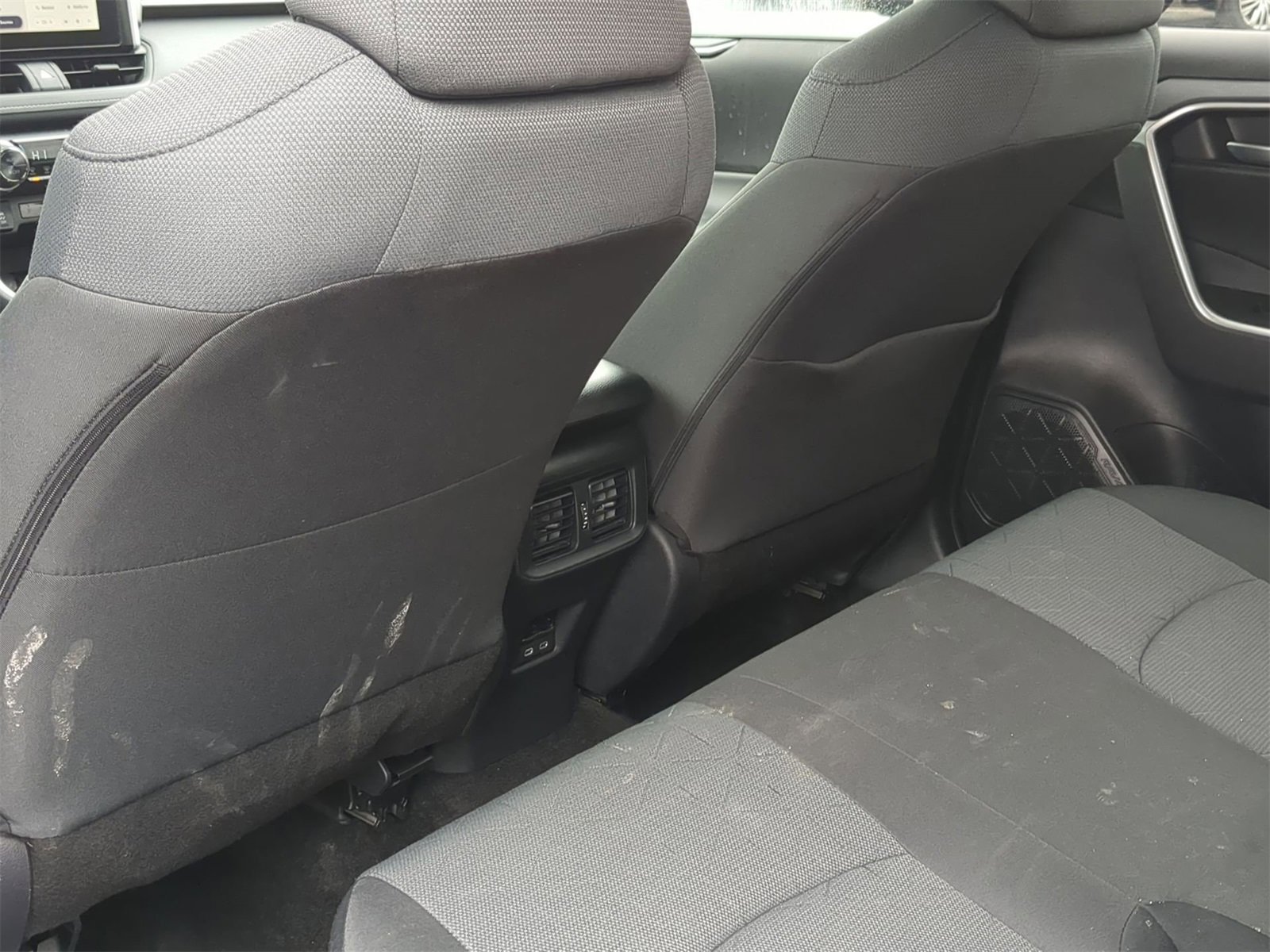 Thumbnail: 2025 Toyota RAV4 - 25