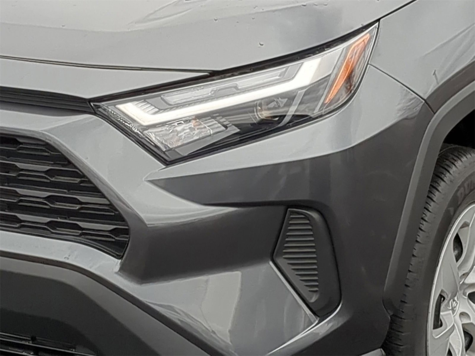 Thumbnail: 2023 Toyota RAV4 - 18