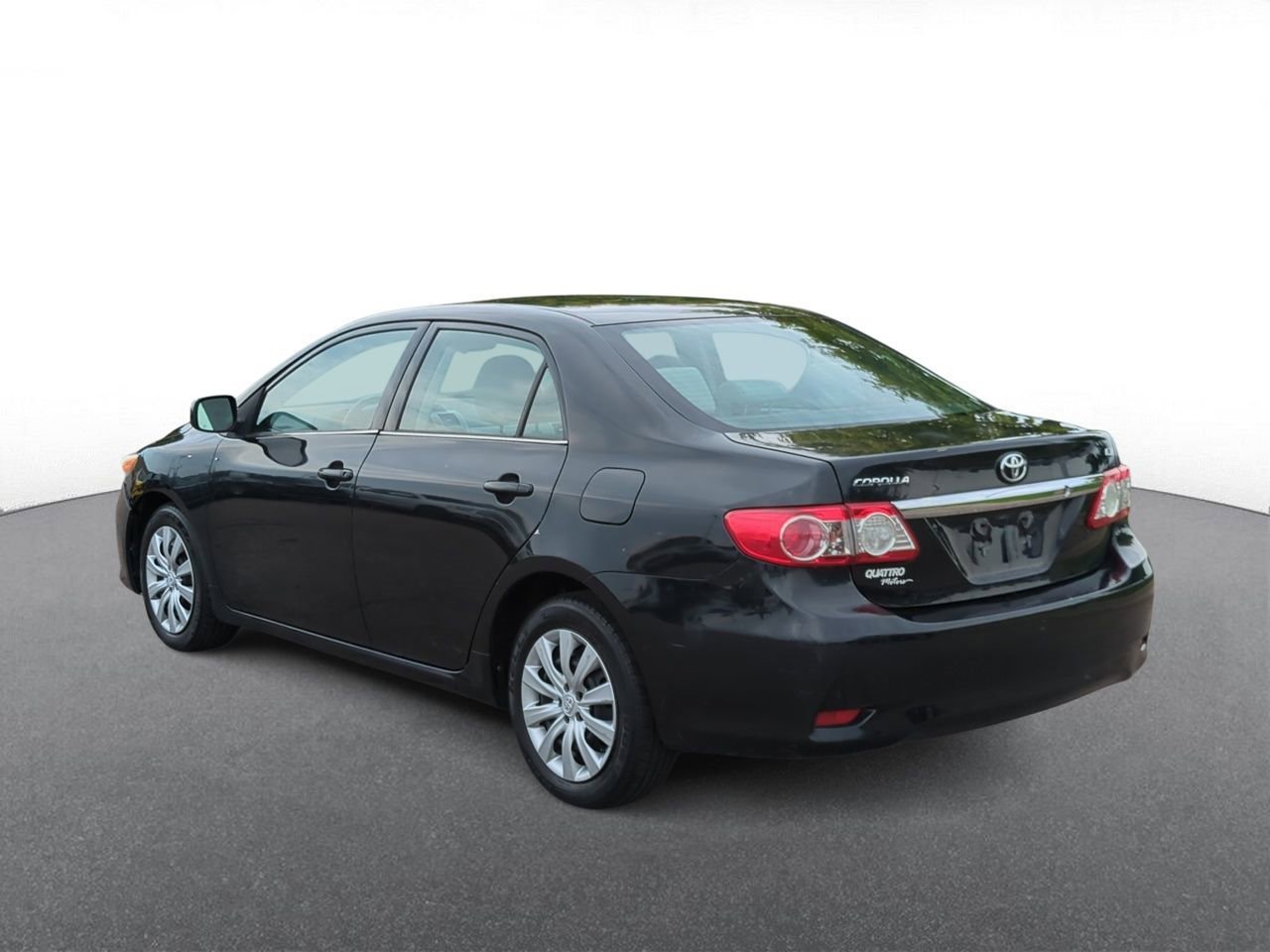 Thumbnail: 2013 Toyota Corolla - 6