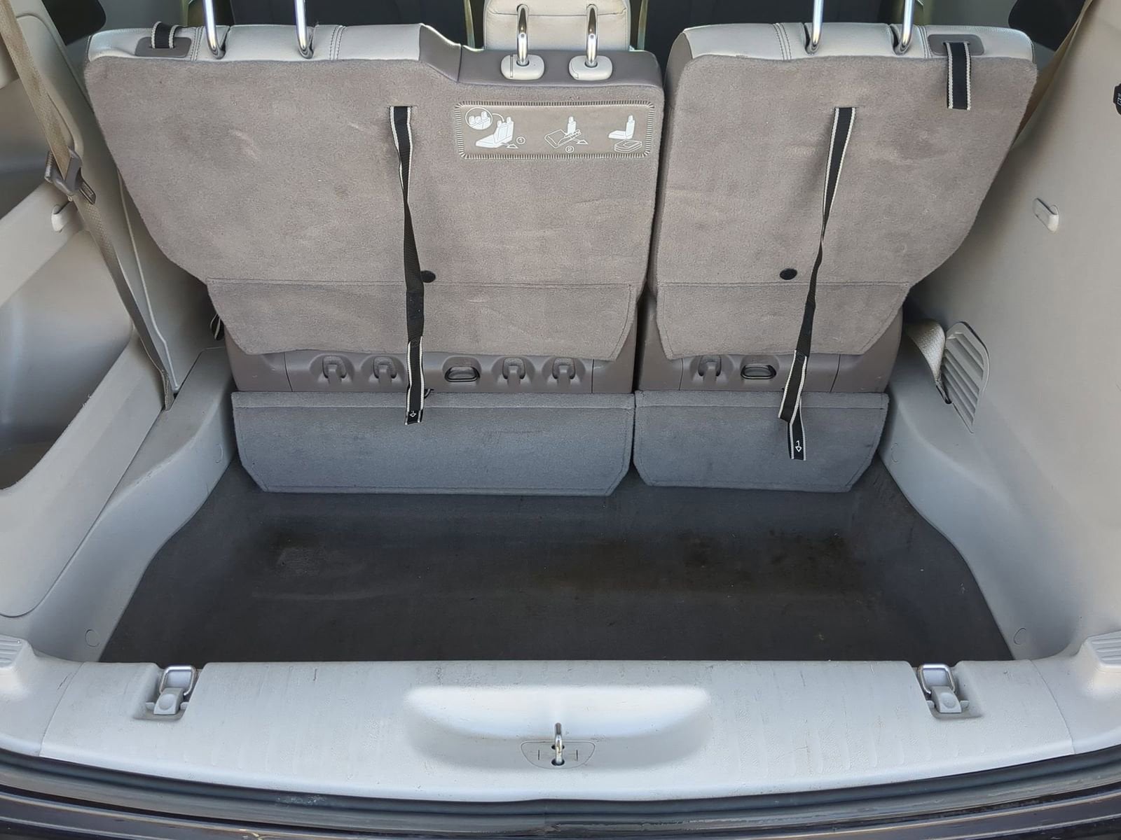 Thumbnail: 2018 Chrysler Pacifica - 32