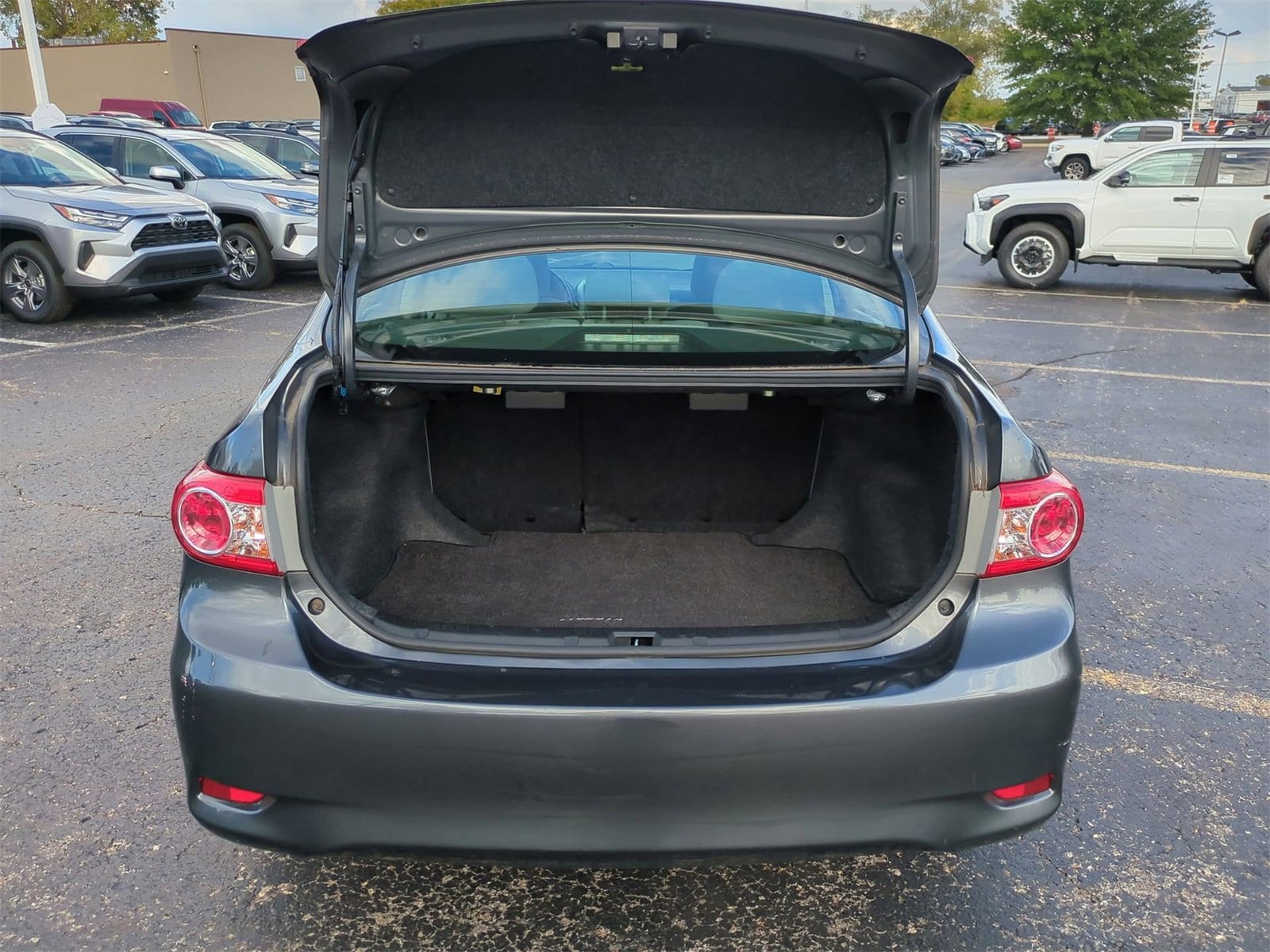 Thumbnail: 2012 Toyota Corolla - 33