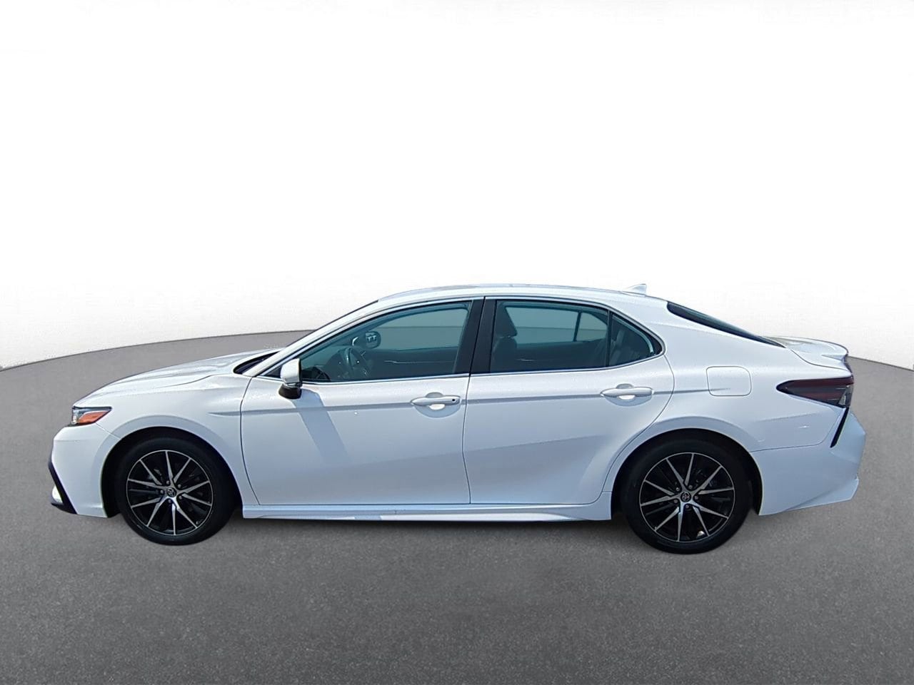 Thumbnail: 2024 Toyota Camry - 5