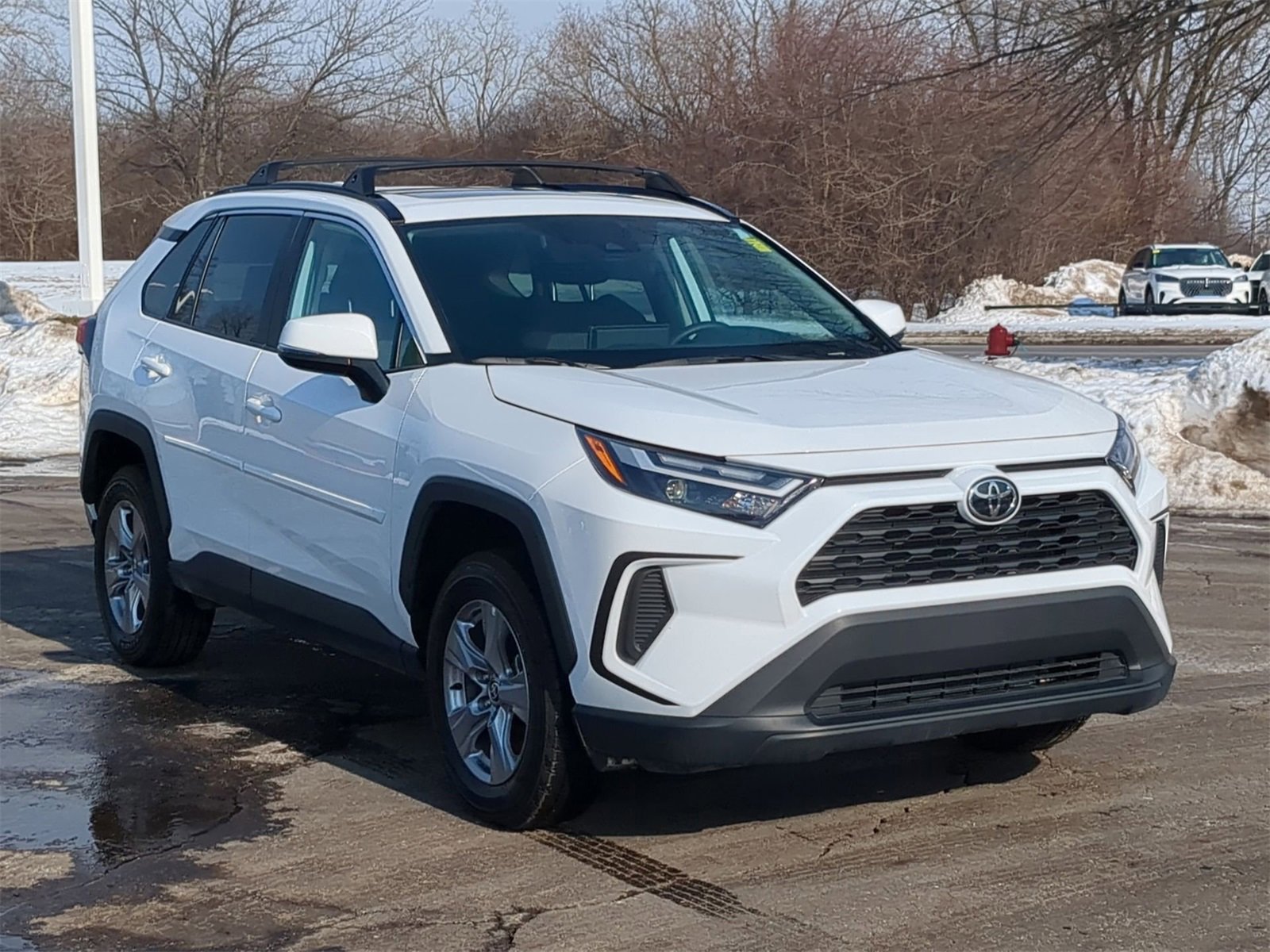 Thumbnail: 2025 Toyota RAV4 - 16