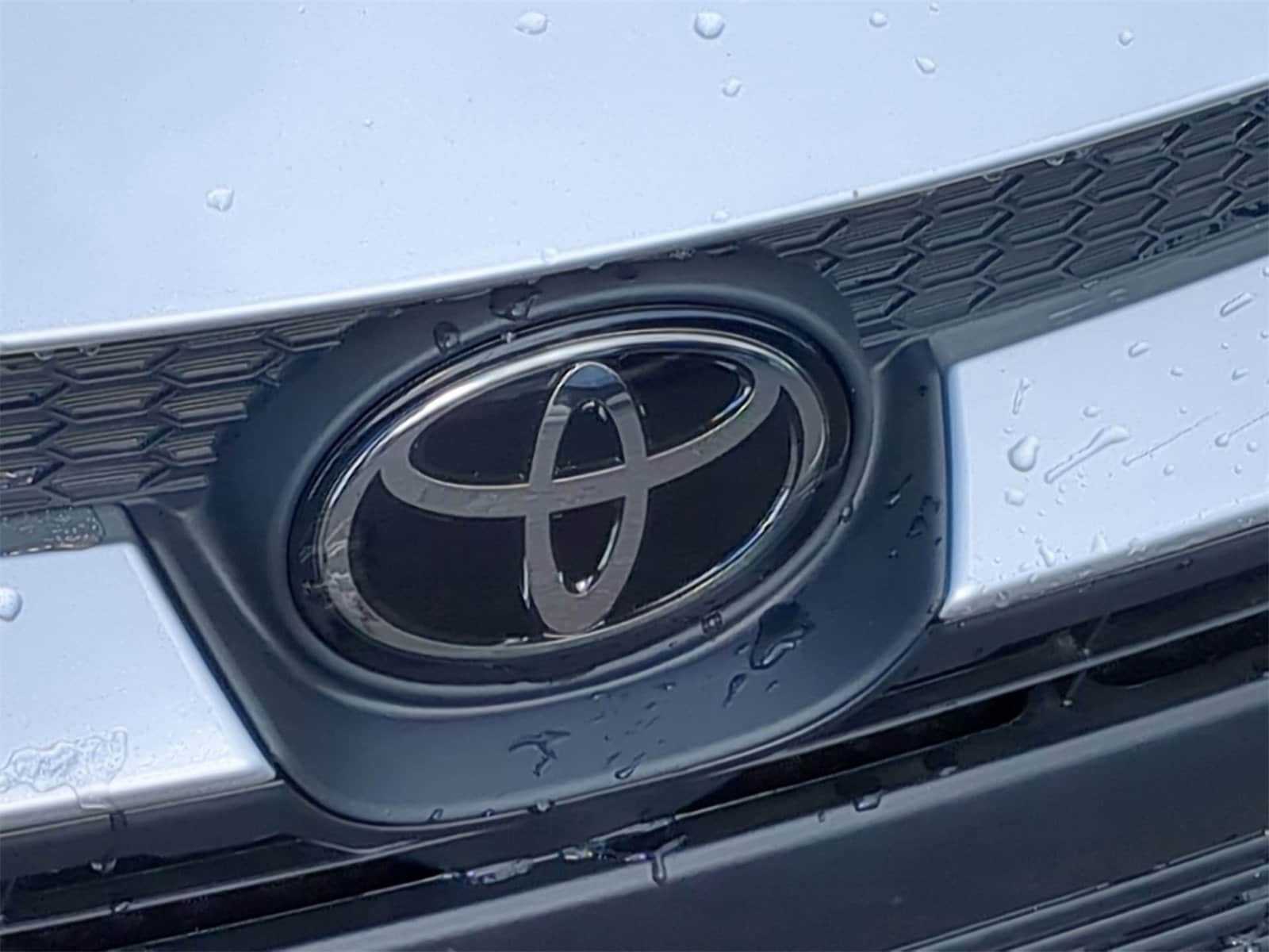 Thumbnail: 2025 Toyota Corolla - 19