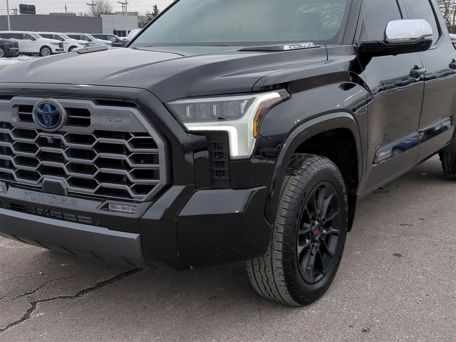 Thumbnail: 2023 Toyota Tundra - 11