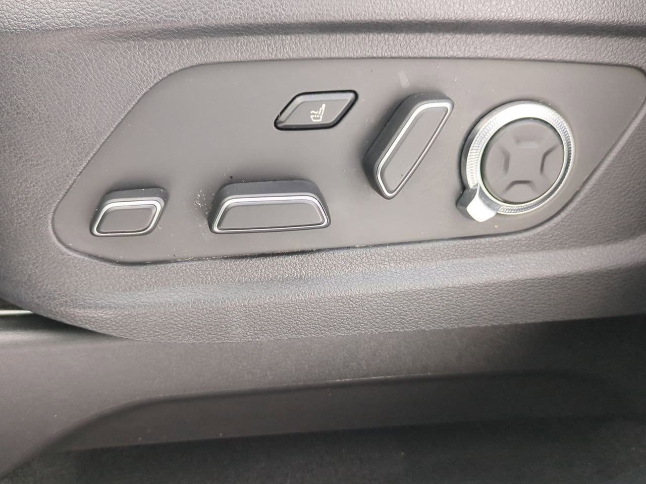 Thumbnail: 2023 Hyundai Palisade - 16