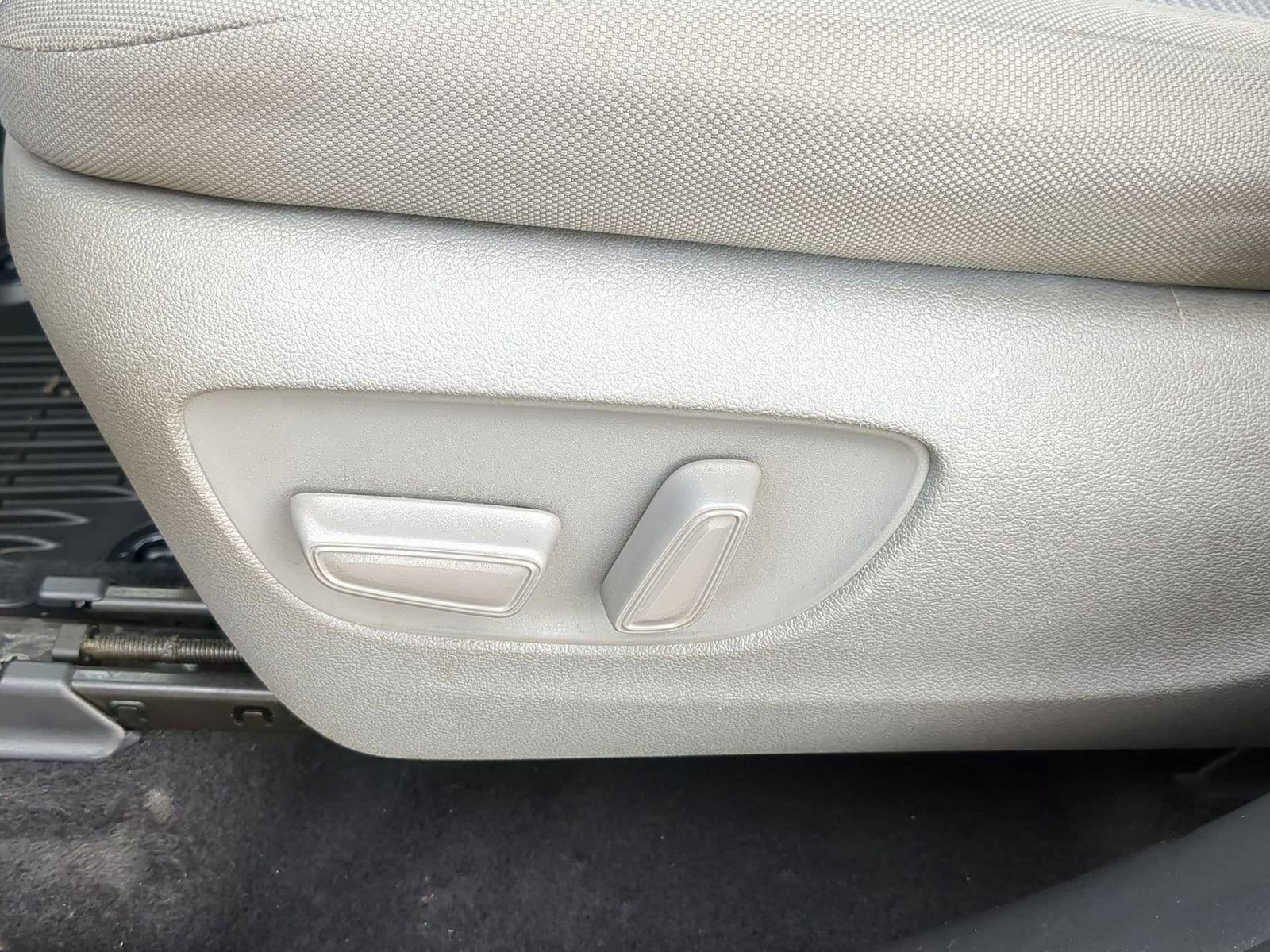 Thumbnail: 2021 Toyota Highlander - 24