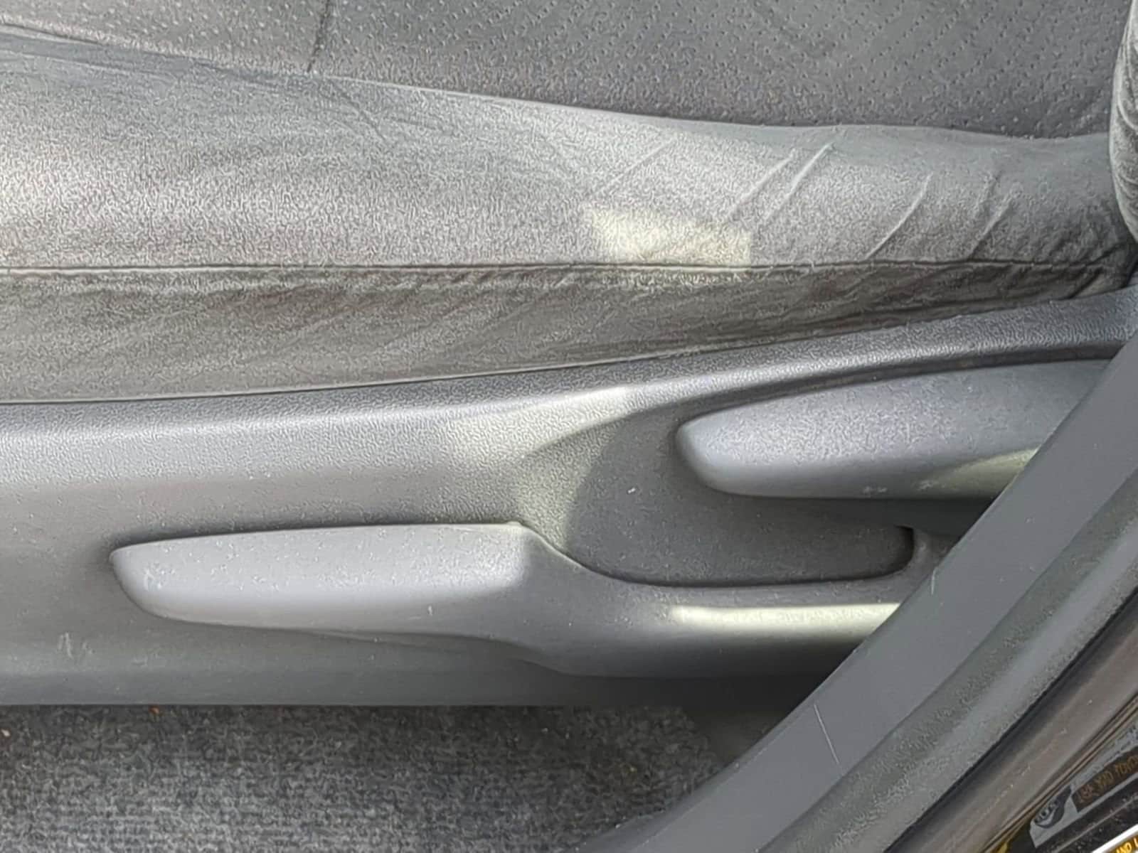 Thumbnail: 2010 Toyota Prius - 17