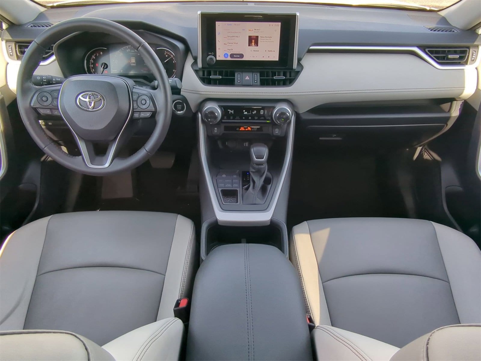 Thumbnail: 2024 Toyota RAV4 - 22