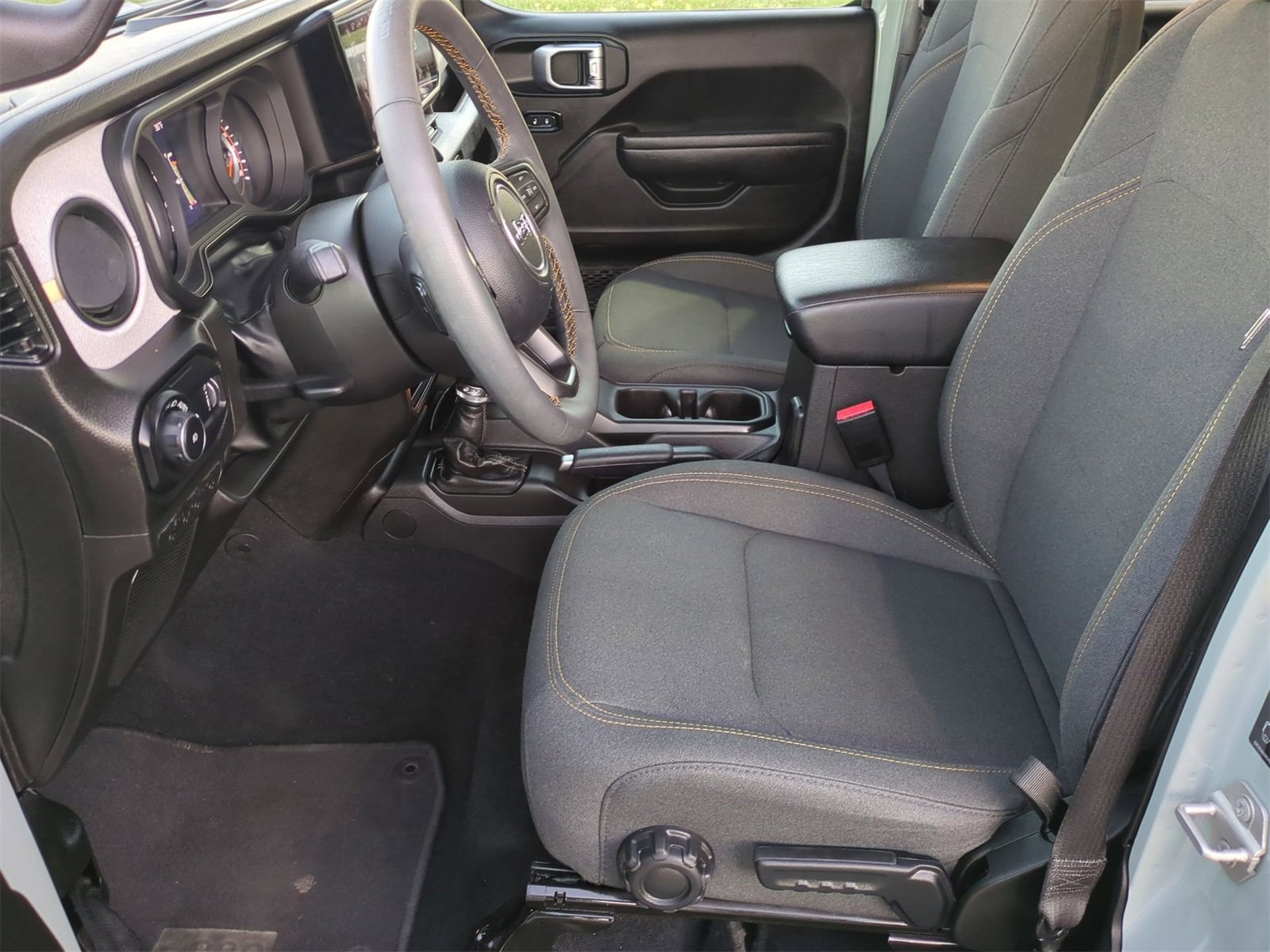 Thumbnail: 2024 Jeep Wrangler - 15