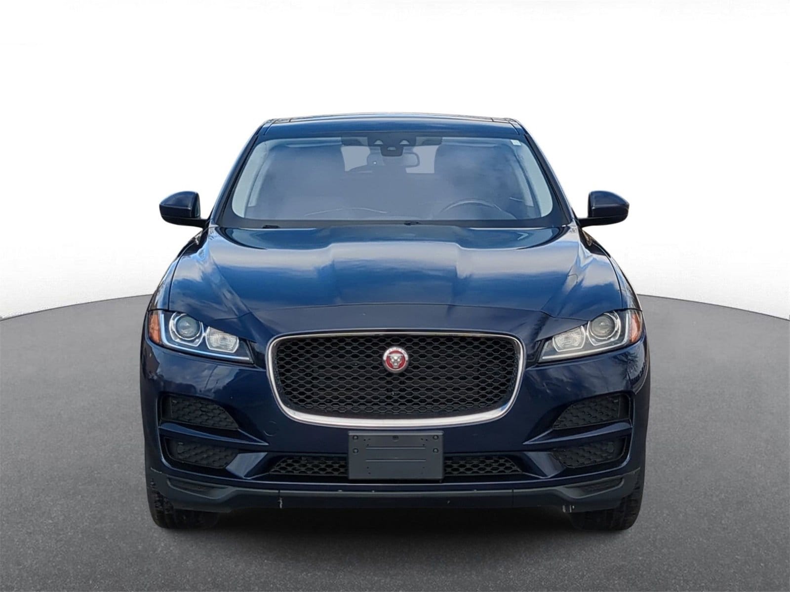 Thumbnail: 2017 Jaguar F-Pace - 3