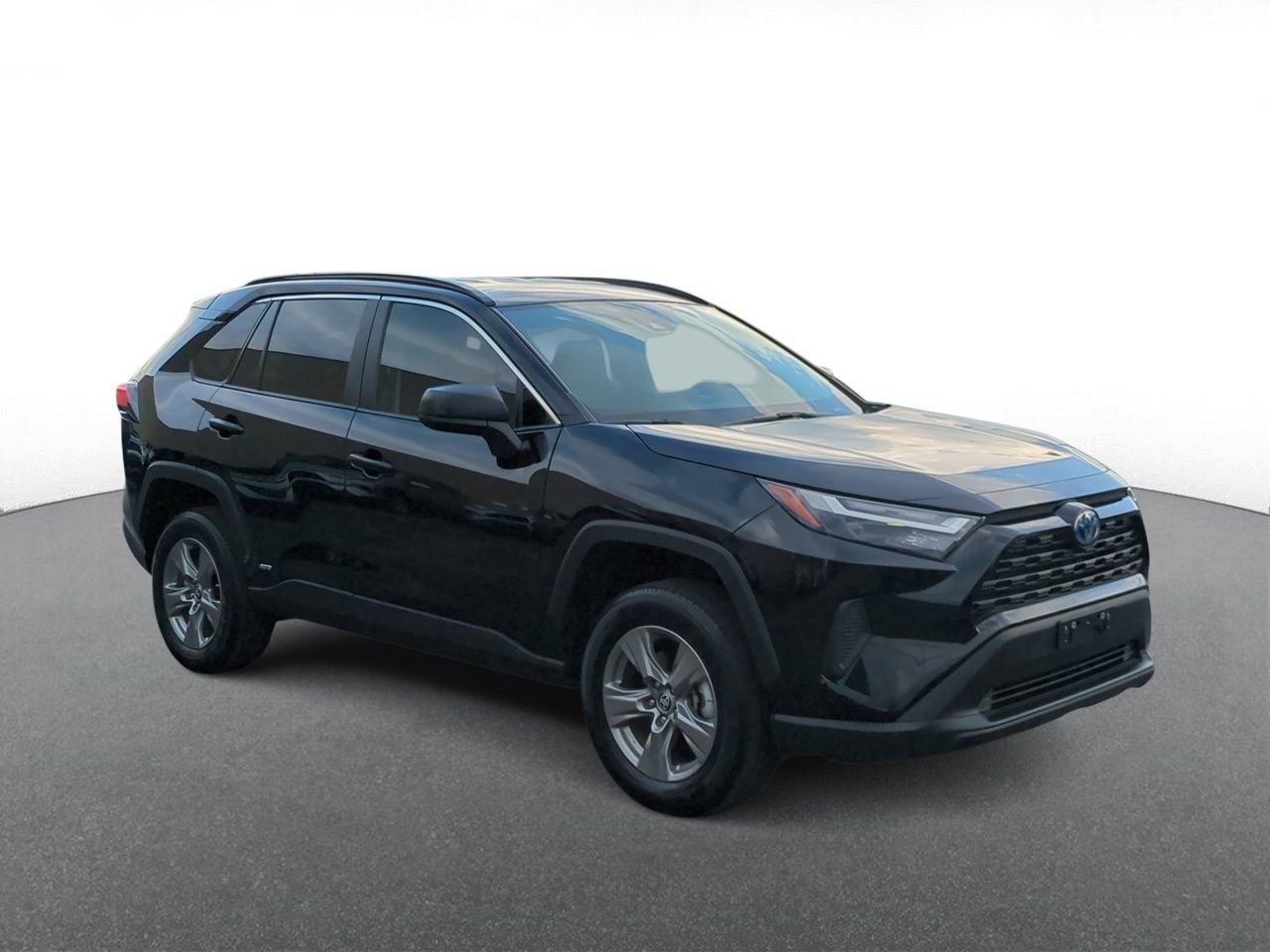 2024 Toyota RAV4 Hybrid LE photo 2