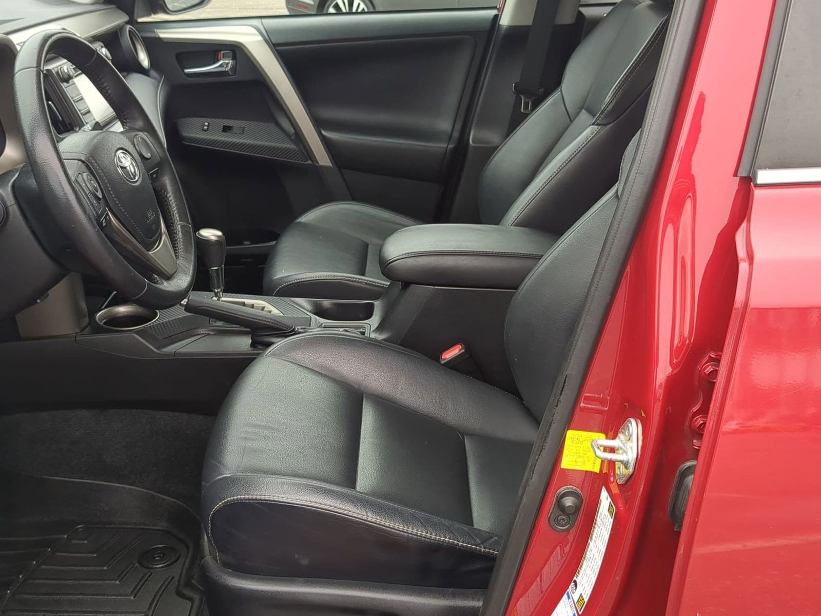 Thumbnail: 2013 Toyota RAV4 - 16