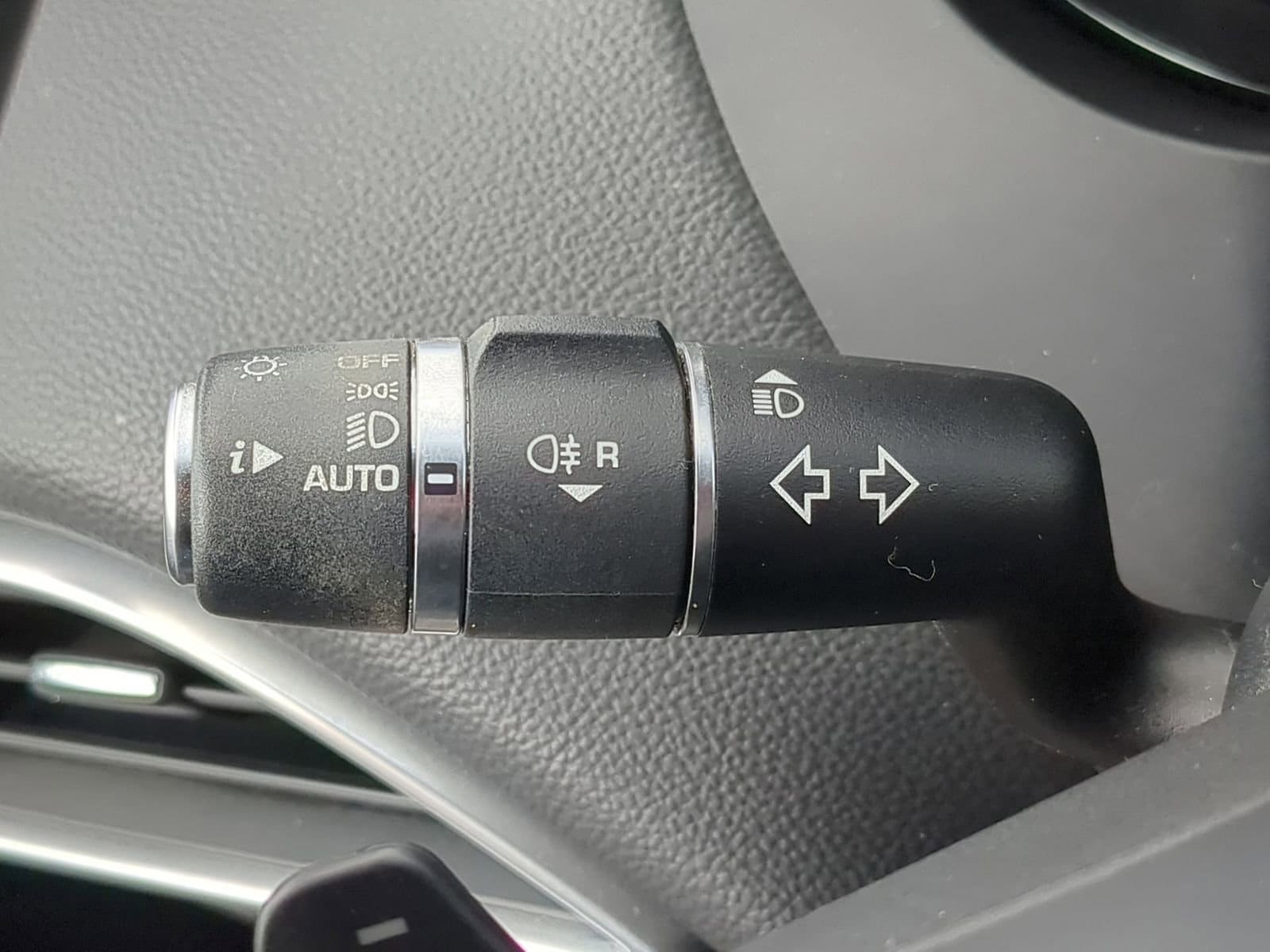 Thumbnail: 2017 Jaguar F-Pace - 33