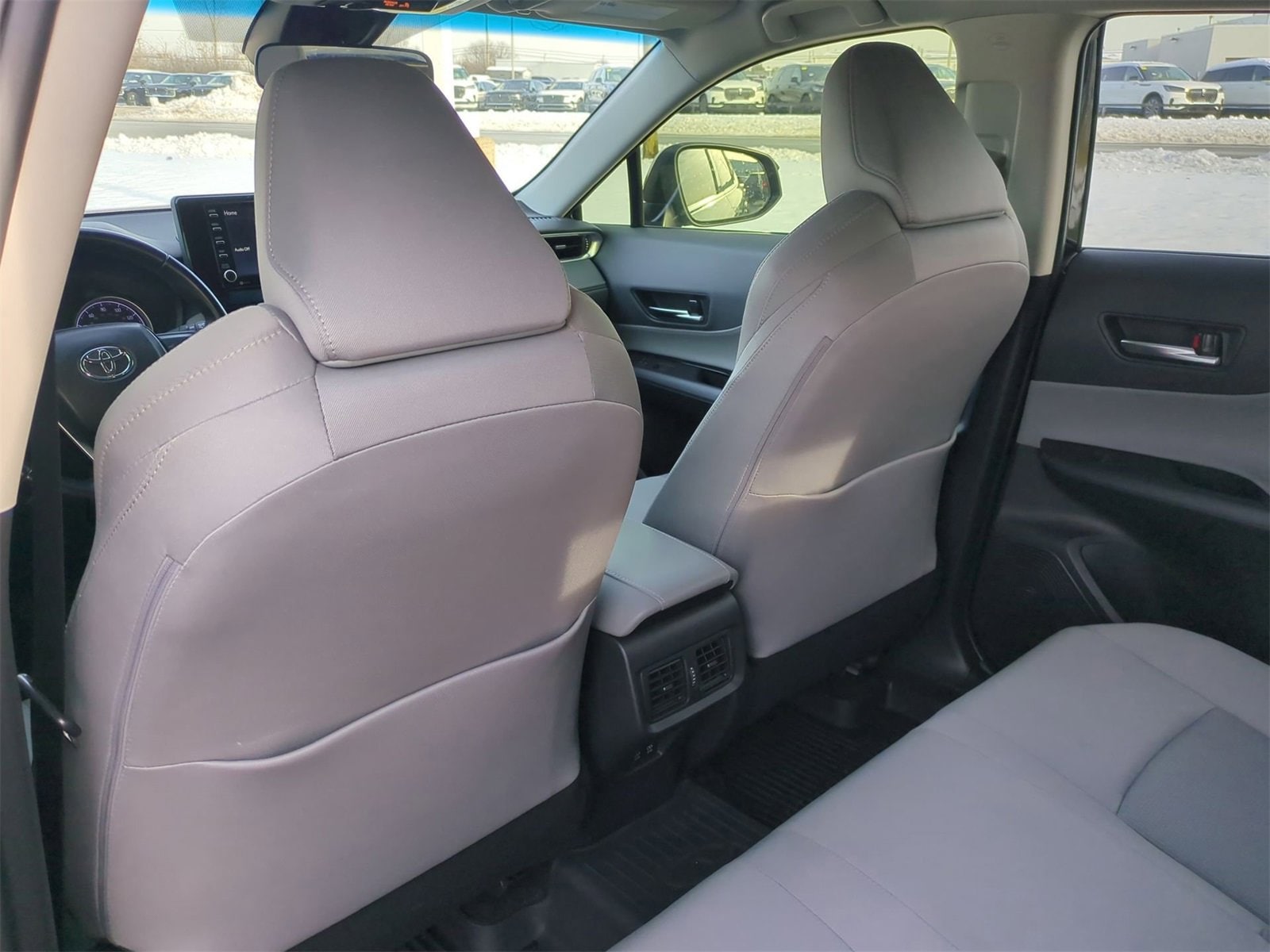 Thumbnail: 2021 Toyota Venza - 18