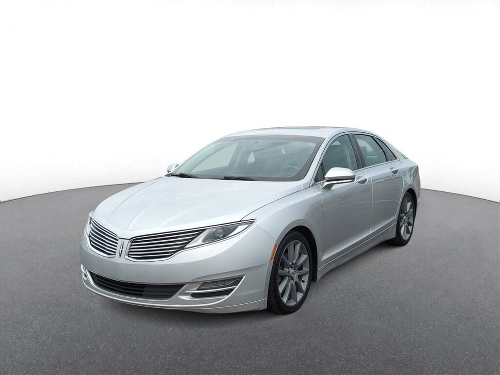 Thumbnail: 2015 Lincoln MKZ - 4