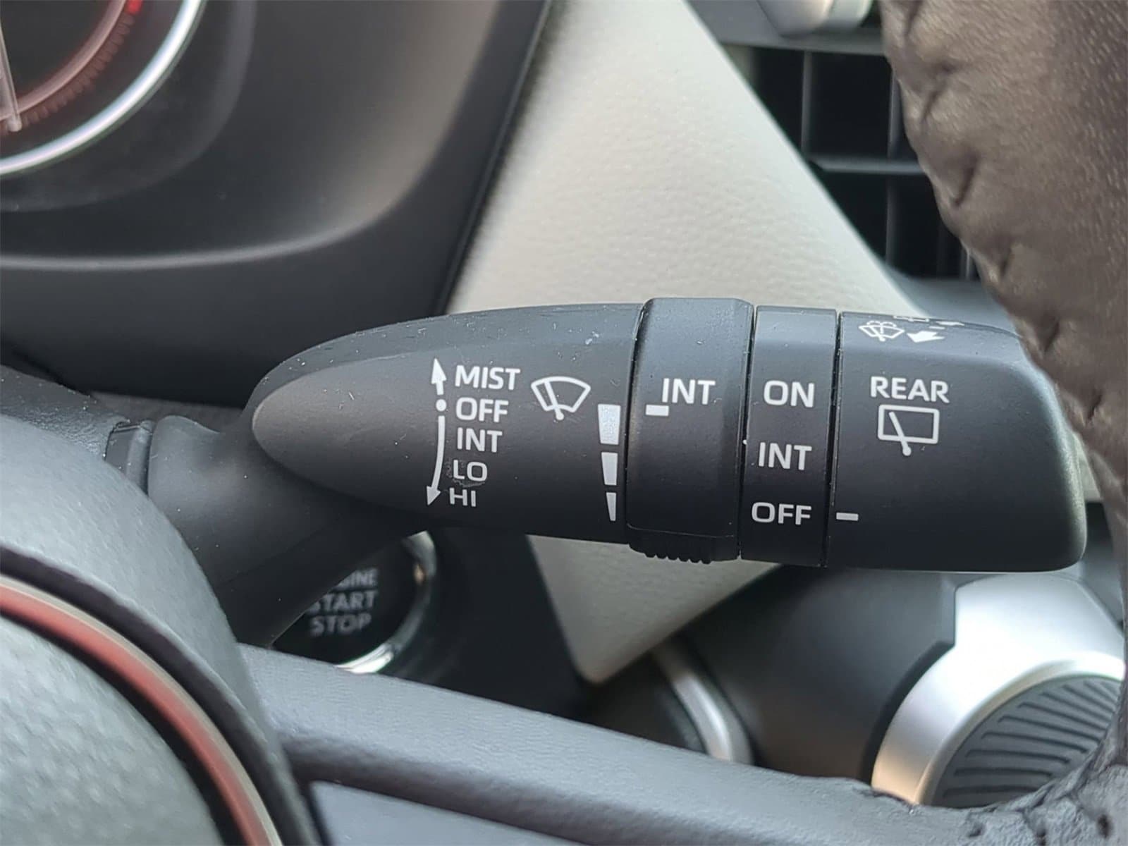 Thumbnail: 2024 Toyota RAV4 - 32