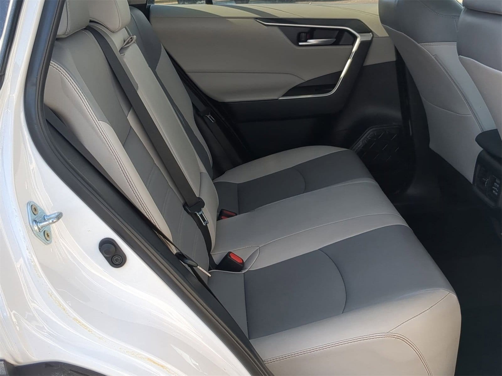 Thumbnail: 2024 Toyota RAV4 - 27