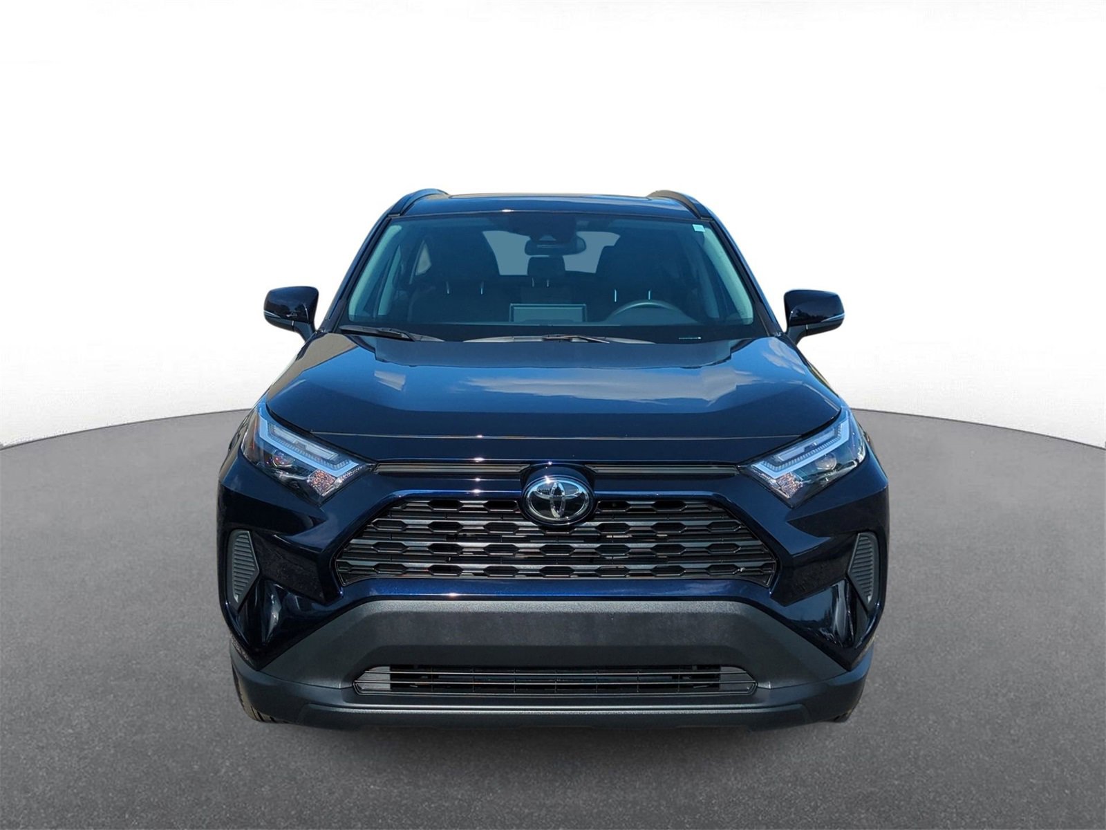 2025 Toyota RAV4 XLE photo 3