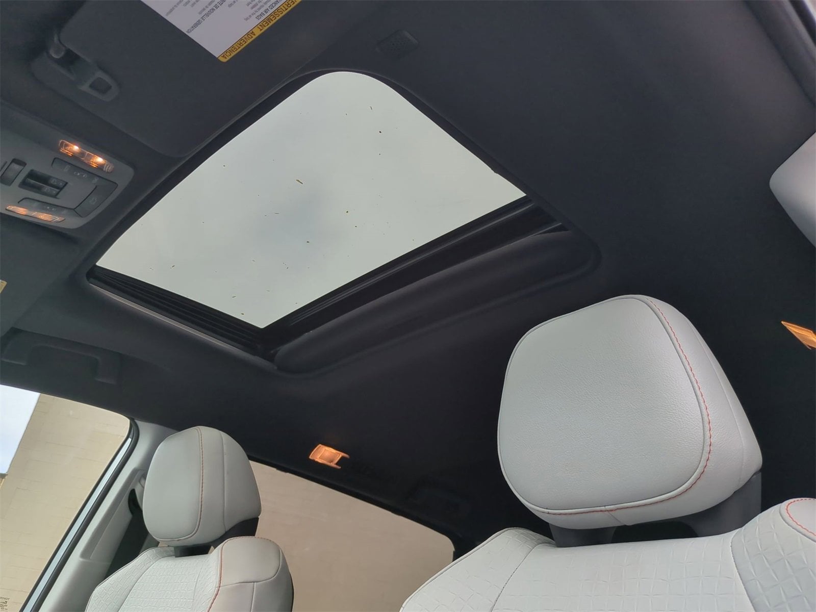 Thumbnail: 2021 Toyota Sienna - 18