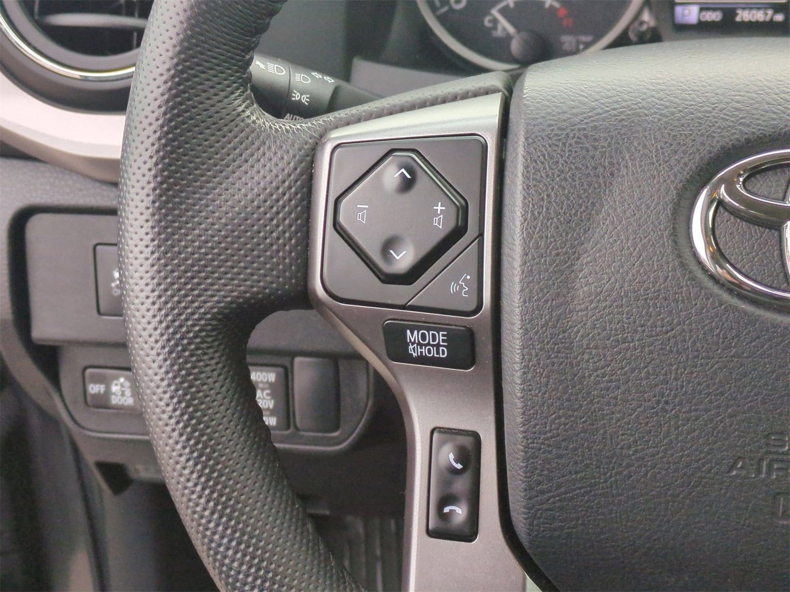 Thumbnail: 2023 Toyota Tacoma - 23