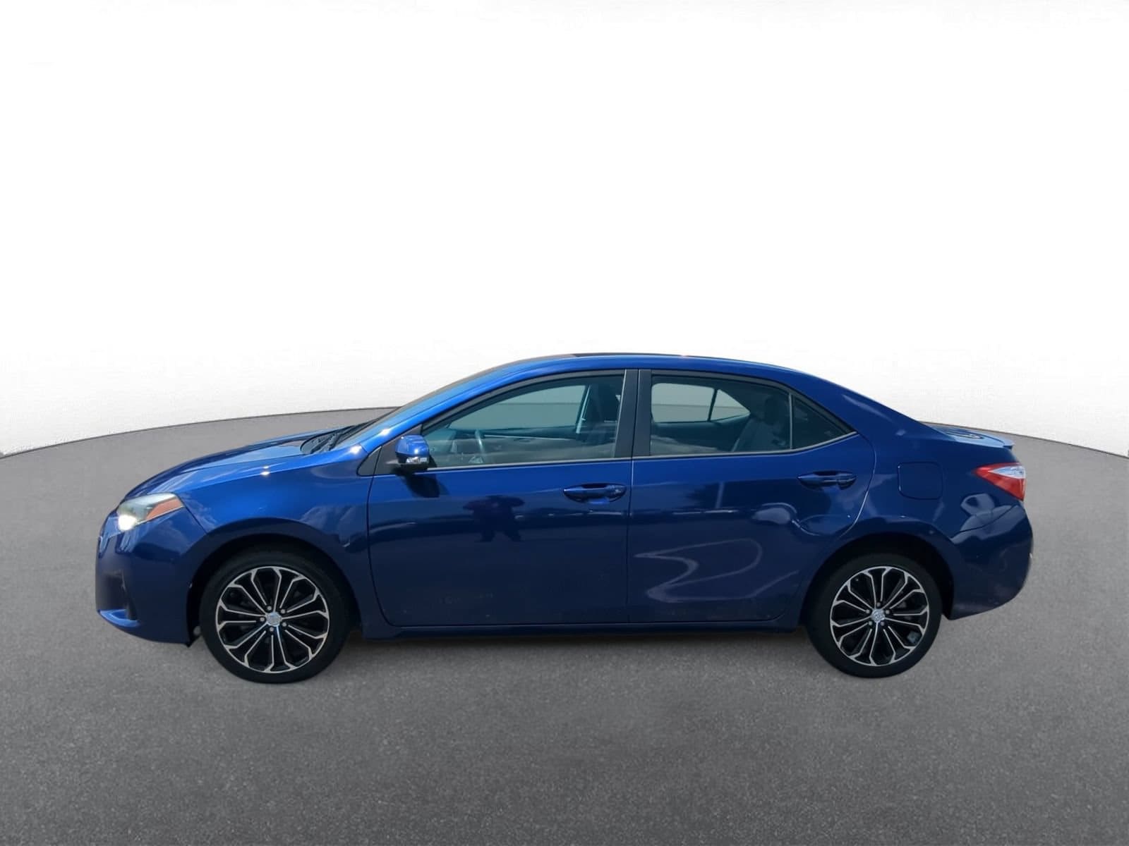 Thumbnail: 2016 Toyota Corolla - 5