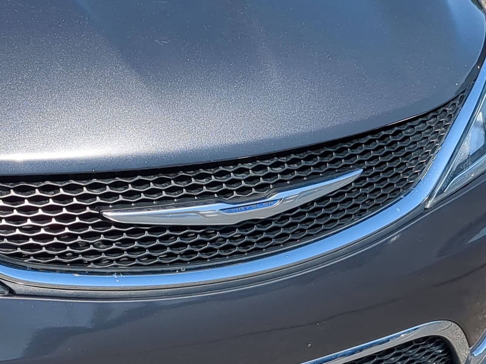 Thumbnail: 2017 Chrysler Pacifica - 12