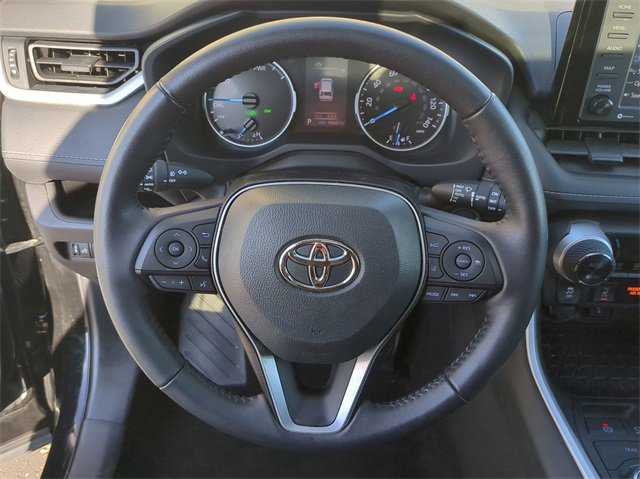 Thumbnail: 2021 Toyota RAV4 - 25