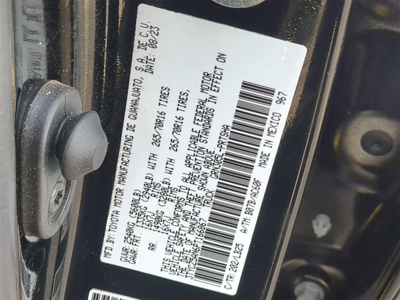 Thumbnail: 2023 Toyota Tacoma - 38