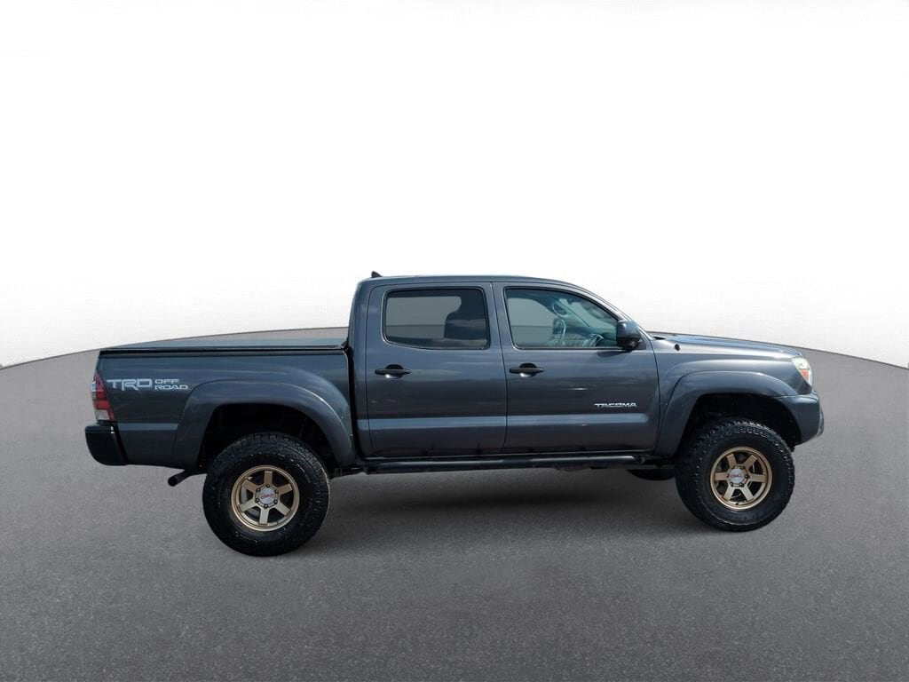 Thumbnail: 2014 Toyota Tacoma - 9