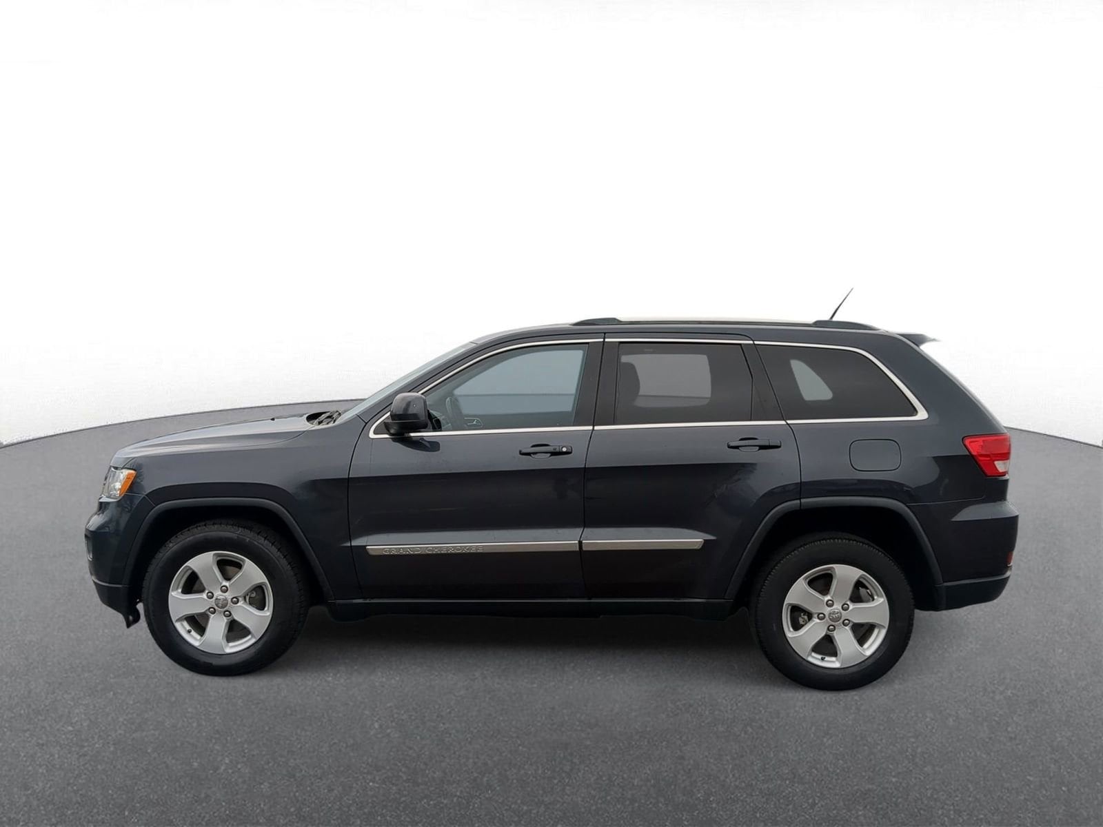 Thumbnail: 2013 Jeep Grand Cherokee - 5