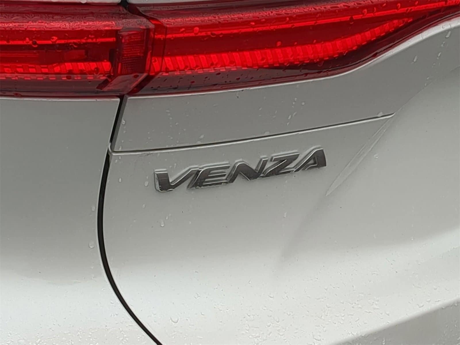 Thumbnail: 2024 Toyota Venza - 20